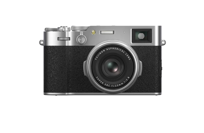FUJIFILM X100VI Silber