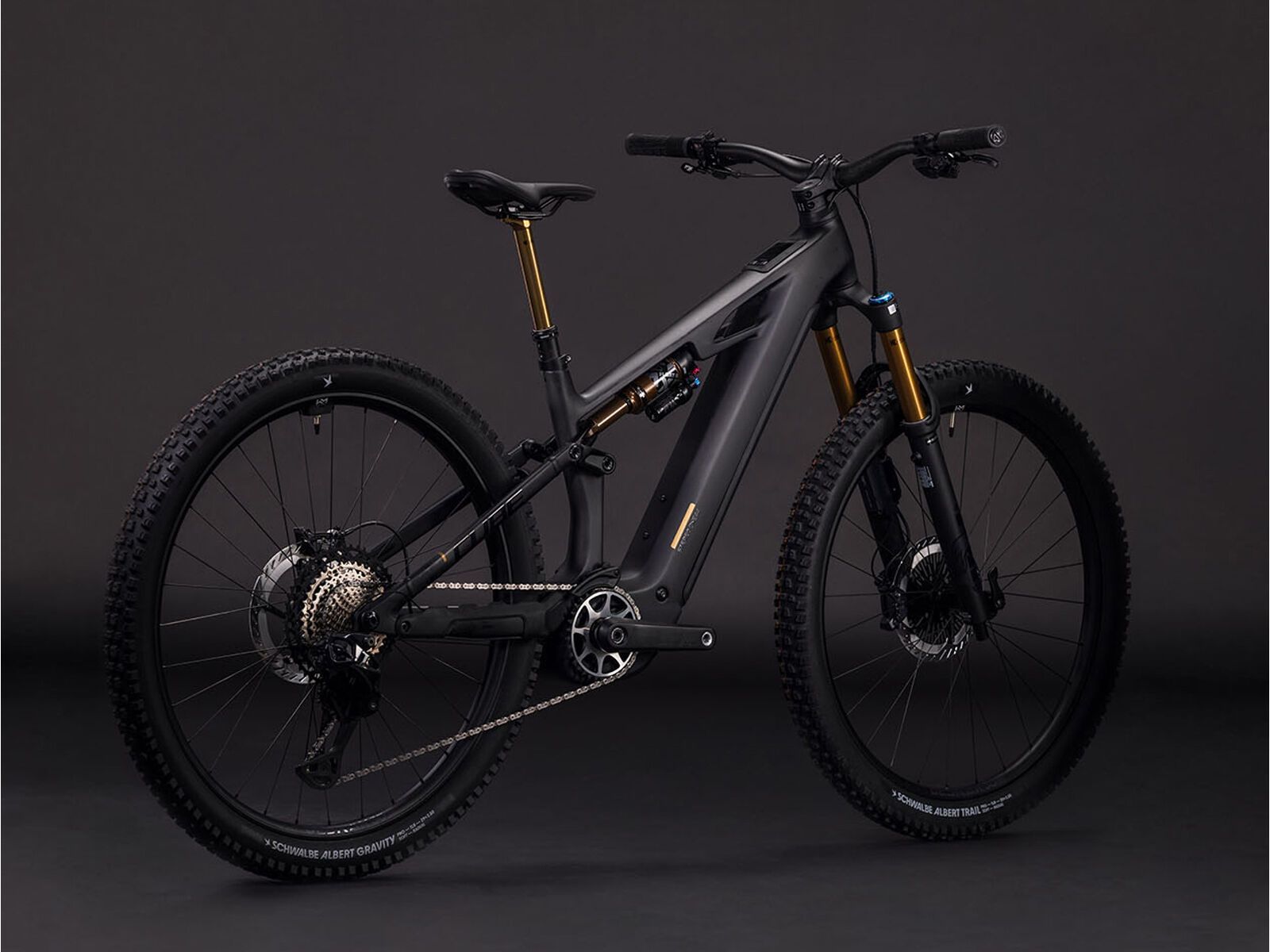 Cube Stereo Hybrid One44 HPC AT 800 27.5, carbon´n´gold